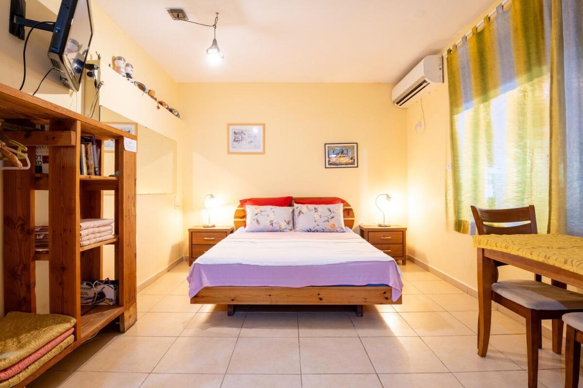 Country Lodging In Manot Luaran gambar